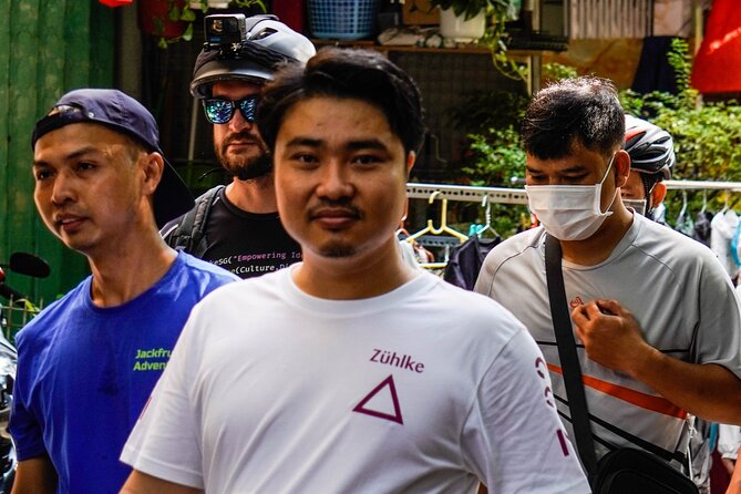 Half Day - Saigon Off-the-Beaten-Path - City Cycling Tour - Chợ Lớn (Quận 5 Chinatown): Tight Lanes, Shops, and Temples