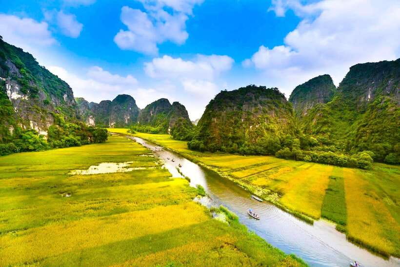 Hanoi: Ninh Binh, Tam Coc, Mua Cave & Hoa Lu with cycling - Tam Coc: boat ride time where the scenery slows down