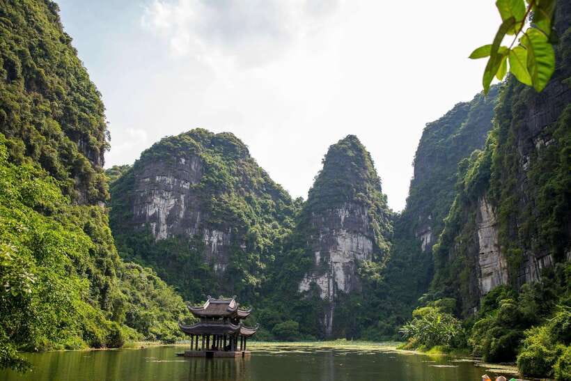 Hanoi:Ninh Binh-Trang An-Mua Cave-Hoa Lu&Cycling BEST SELLER - Hoa Lu: Temples of Kings Dinh and Le Plus a Calm Village Bike