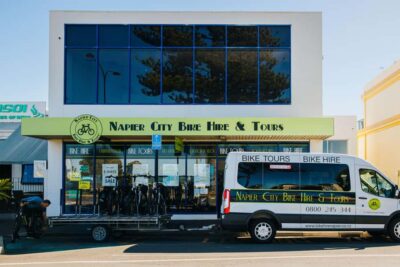 Hawke's Bay: Self Guided Coast to Vineyards Cycle Tour - Along Te Kauwae-a-Māui: cycling Hawke’s Bay Trails with Cape Kidnappers views