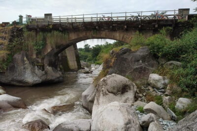 hilloferry - a guided cycling tour - The Ride Route: Quiet Roads, Tea Gardens, and Big Mountain Views