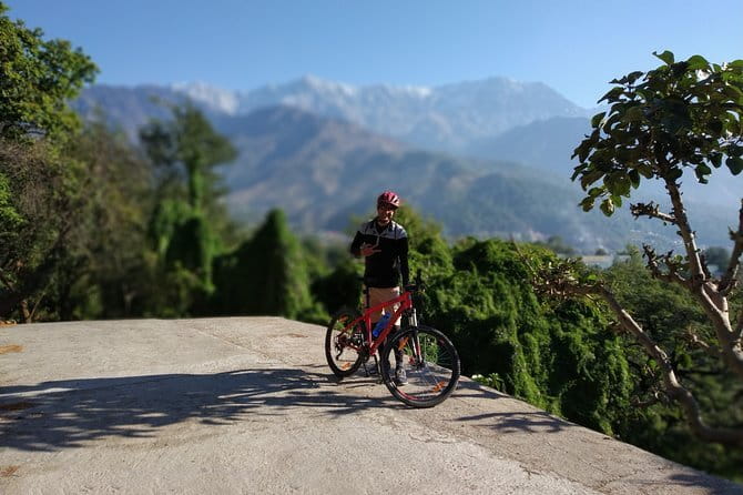 hilloferry - a guided cycling tour - Where You Meet and How to Pair It With Your Dharamsala Day