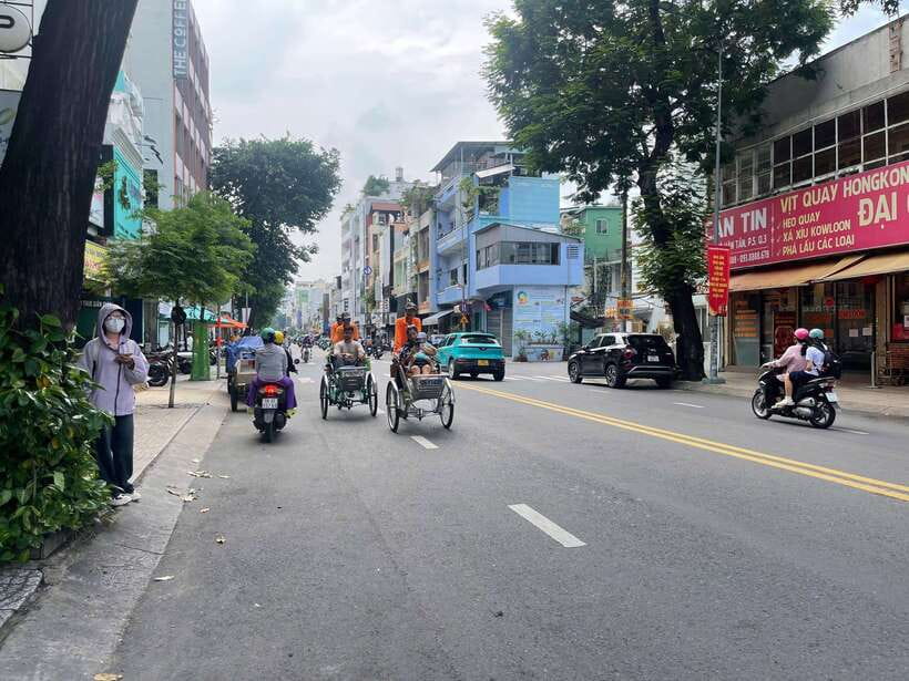 Ho Chi Minh City Sightseeing Panoramic Cycling Tour By Cyclo - Nguyễn Huế Walking Street: Easy People-Watching and a Real City Pulse