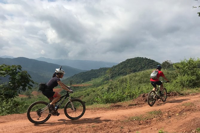 Hoa Binh Electric Mountain Bike Tour from Hanoi - Lunch in Hòa Bình: Food That Keeps the Day Moving