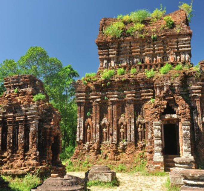 Hoi An: Private Cycling to My Son Sanctuary with Local Guide - Returning to Hoi An: van transfer, a simple lunch, and time to decompress