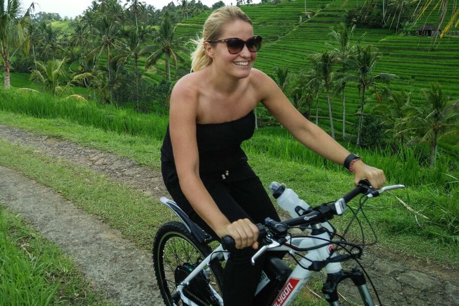 Jatiluwih (UNESCO Site) 2-Hour E-Bike Cycling Tour - Lunch in the natural setting: Indonesian food that refuels
