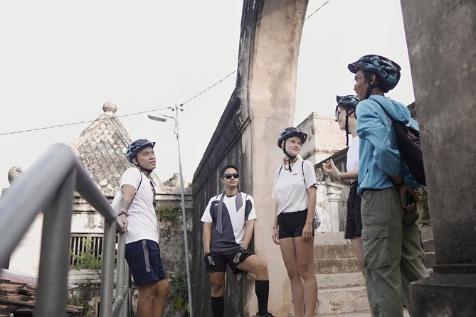 Jogja Hidden Gems - Cycling Tour - Chinese Temple Stop: A Quick Cultural Curve That Changes the View