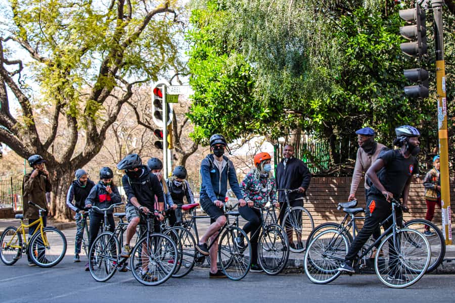 Johannesburg: Inner City Guided Cycling Tour - A flat 10 km ride across Johannesburg’s neighborhoods