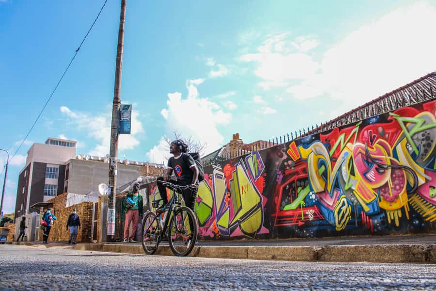 Johannesburg: Inner City Guided Cycling Tour - Braamfontein street art and Braamdontein walls