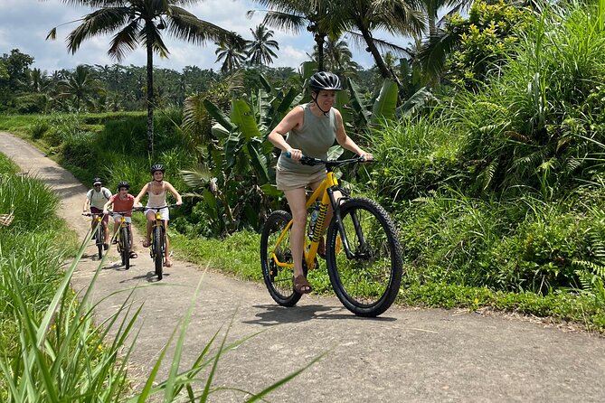 Kintamani Down Hill Cycling - The downhill pedal: farms, forests, jungle paths, and rice paddies