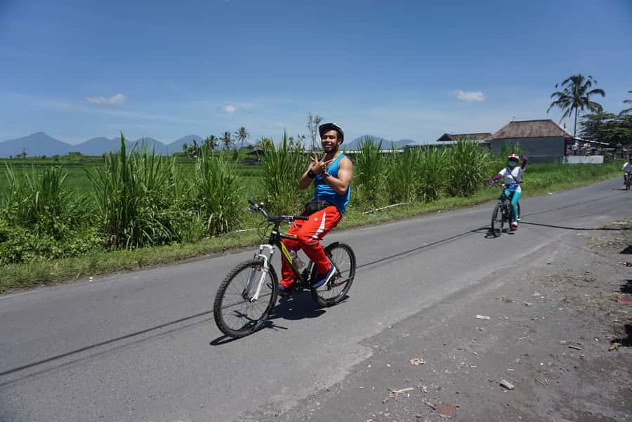 Kuta: Kintamani Culture and Nature Guided Cycling Tour - Palm Tree Coffee Break: Traditional Cake in the Quiet