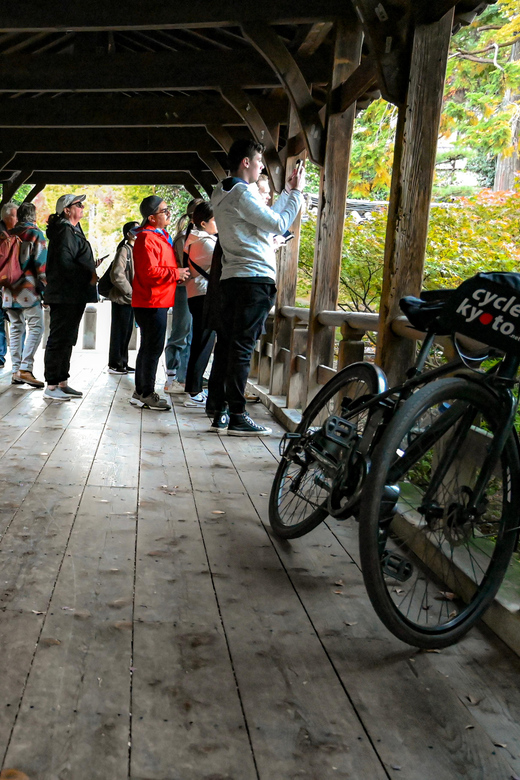 Kyoto: North Kyoto Guided Cycling Tour with Lunch - Starting near Kyoto Station: simple directions, smart first minutes