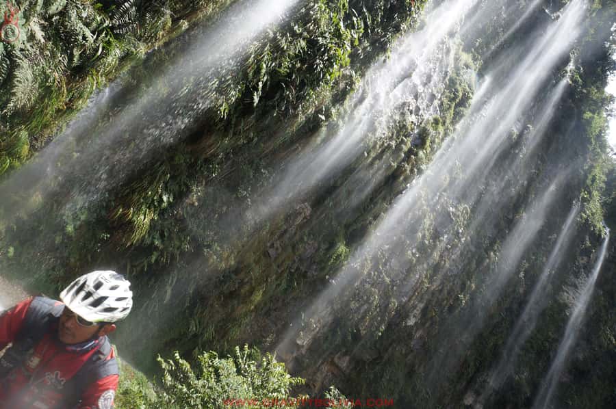 La Paz: Mountain Bike Down the World's Most Dangerous Road - Key takeaways before you point your bike downhill