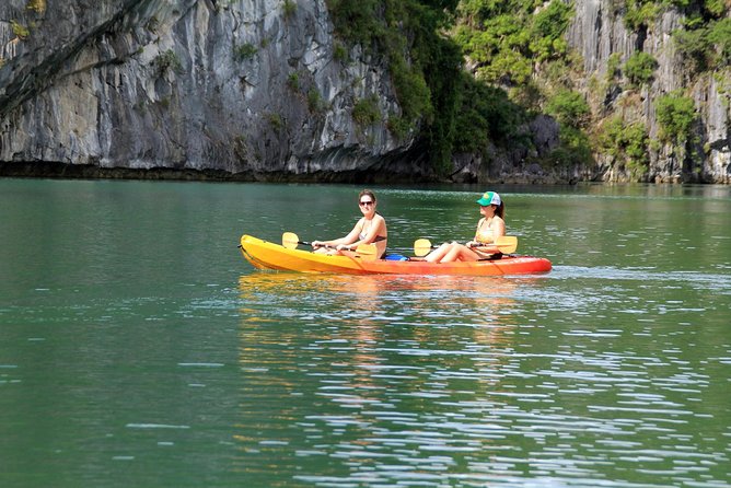 Lan Ha bay 3D2N Boutique boat: Kayaking, cycling, villages, beaches, caves - Day 2: sunrise light, calm-morning kayaking energy, and an easy breakfast rhythm