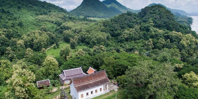 Luang Prabang: Pottery Workshop & Wat Chomphet cycling Tour - Cycling the quiet Chomphet roads: What the ride gives you