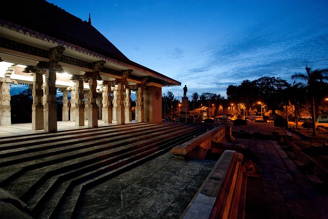 Luxury Night Cycle Tour of Colombo - Dutch Hospital Shopping Precinct: Why This Fort-Area Stop Is Worth Slowing Down for