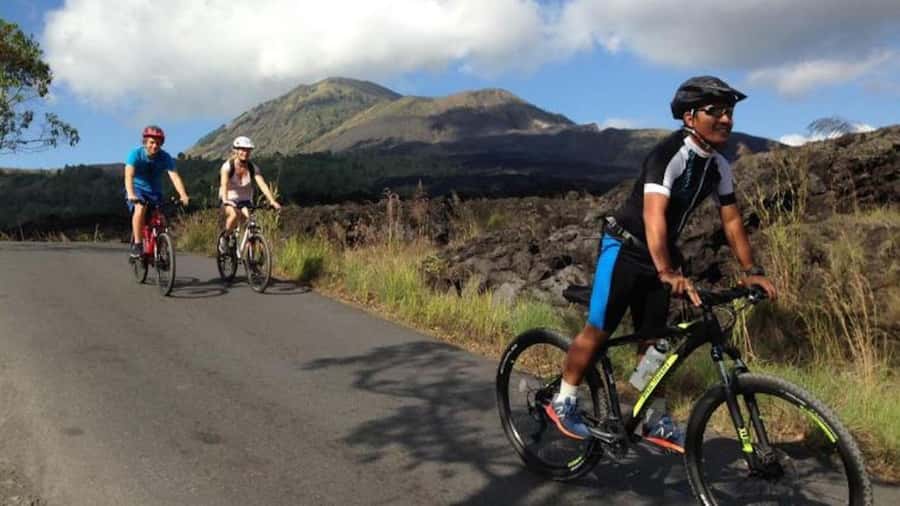 Mount Batur: Black Lava Cycling Tour w/ Natural Hot Spring - The Bike Ride: 11 km of Lava, Hills, and Caldera Views