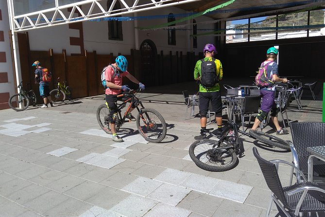 Mountain bike excursions - Stop 3: Barranco de Guayadeque and the ravine effect
