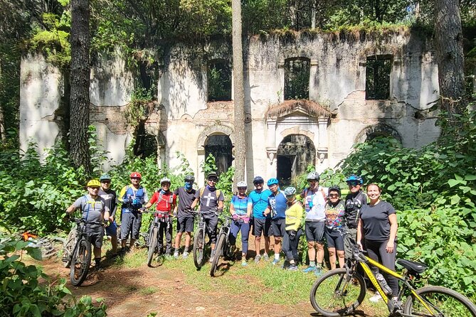Mountain Bike Tour through Guatemala - Riding the 25 km beginner-strong course: terrace roads, climbs, and views