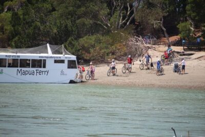 Nelson: Self-Guided Tunnel to Town Cycling Tour via Mapua - Getting Started in Nelson: Bike Fit, Briefing, and a Quick Shuttle Out