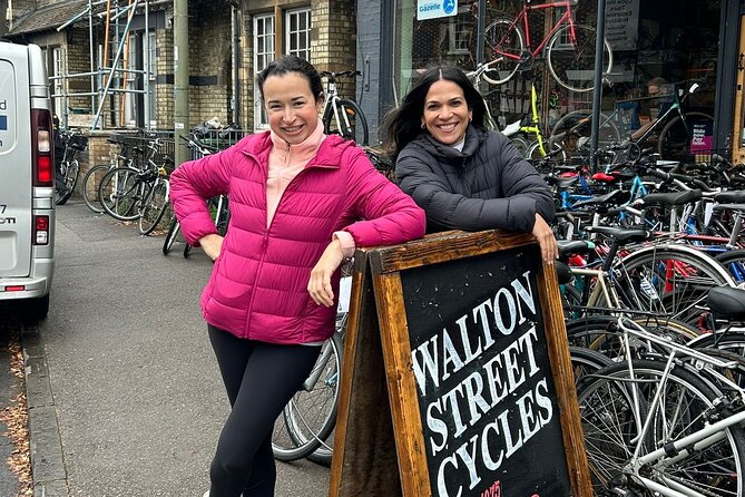 Official Oxford Cycle Tour - Sheldonian Theatre: Christopher Wren’s Design on Parade (15 minutes)