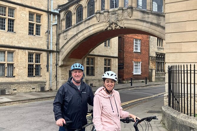 Official Oxford Cycle Tour - Lady Margaret Hall: Oxford’s First Women’s College and What Changed (15 minutes)
