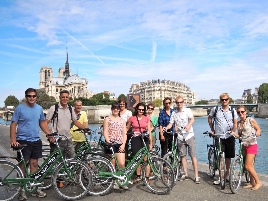 Paris: Famous Monuments Cycling Tour - Starting in the Marais at Le Peloton Café