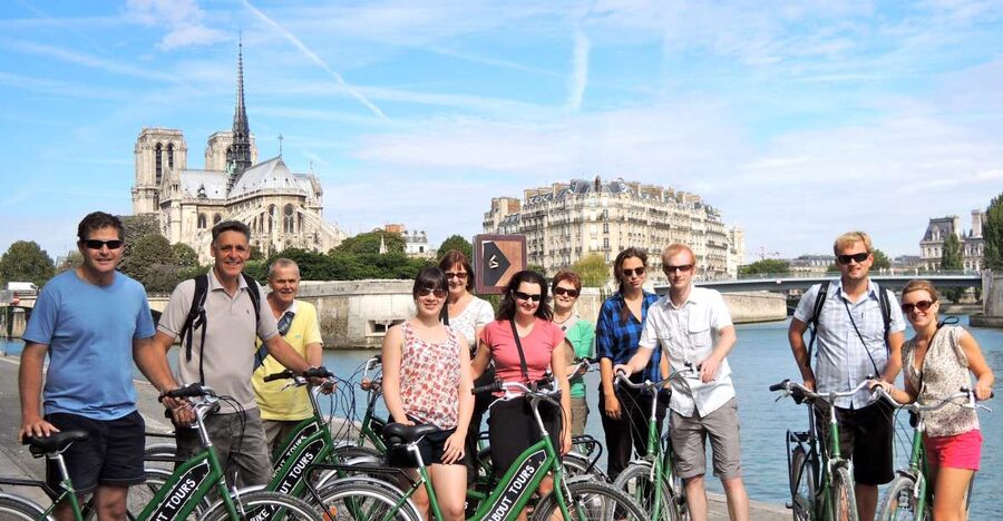 Paris: Famous Monuments Cycling Tour - How the Louvre ride feels different from the usual visit