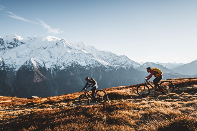 Point of view on the glaciers of Chamonix by electric mountain bike - Key highlights that make this ride worth it