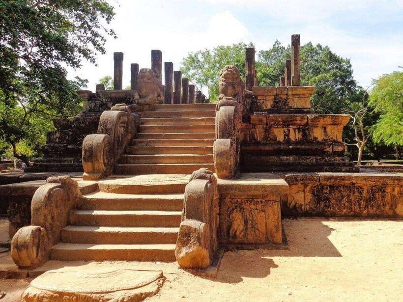 Polonnaruwa: Private Guided Cycling Tour with Hotel Pickup - Key highlights worth your attention