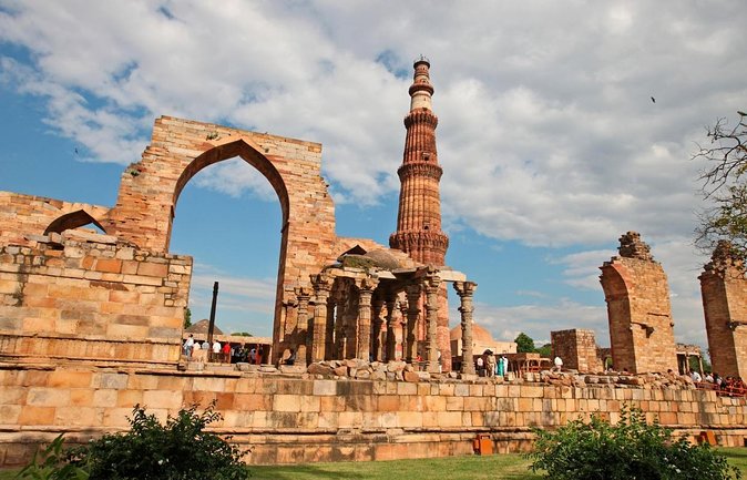 Premium Hidden Jewels of Delhi Cycling Tour - The First Chapter of Delhi - Quick hits before you pedal