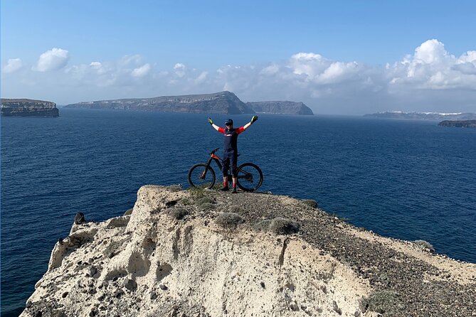 Private Electric Mountain Bike Experience and Tour in Santorini - Key highlights at a glance