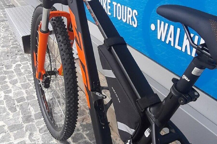 Rent a Bike in Azores | Terceira Island - Angra do Heroísmo by bike: a practical way to see town life