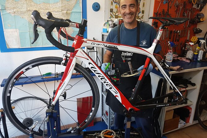Rent a Carbon or Aluminum Road Bike in Sicily - Where you start: Palermo’s center and how the timing works