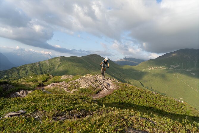 Ride at altitude above Chamonix on an electric mountain bike - Fitness level and how hard it feels in real life