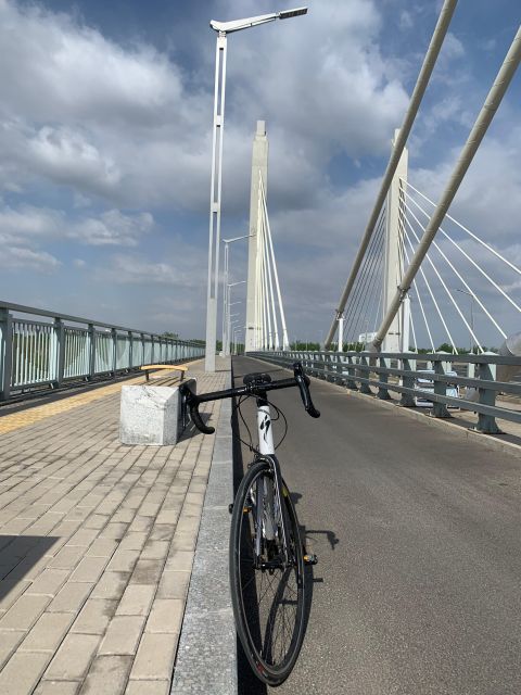 Riverside Cycling With A Native - Key things to know before you go