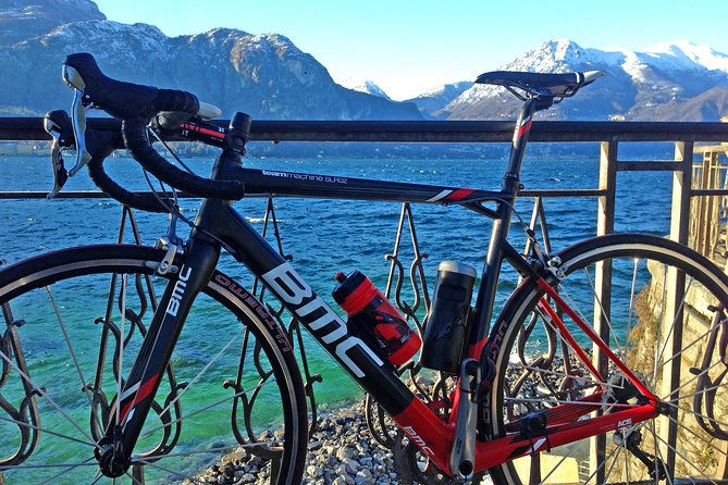 Road Bike tour in Lake Como & Bellagio - Meeting point in Como, and how to time the start