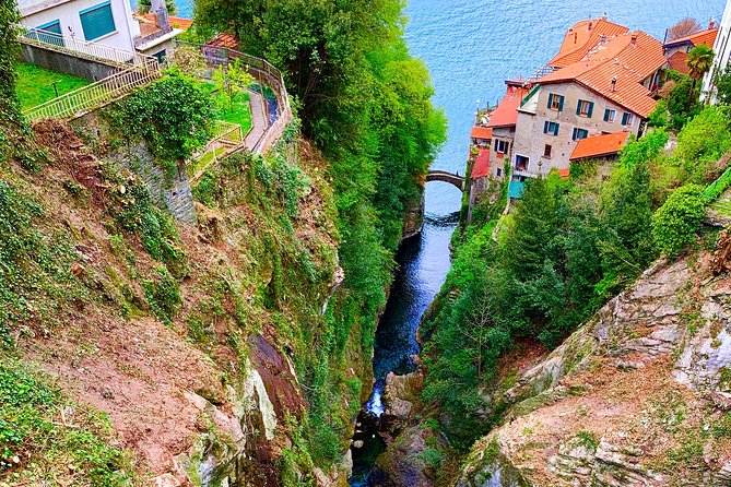 Road Bike tour in Lake Como & Bellagio - Cernobbio Villa stop: a classy break with lake-level payoff