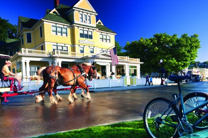 Scenic Mackinac Island: A Self-Guided Cycling Audio Tour - Quick takes before you pedal