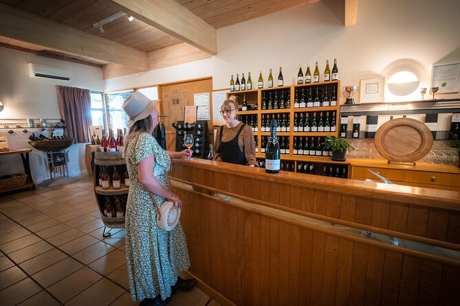 Self-guided E-bike cycle tour with private wine tasting - A flat, off-road Great Taste Trail sets the tone