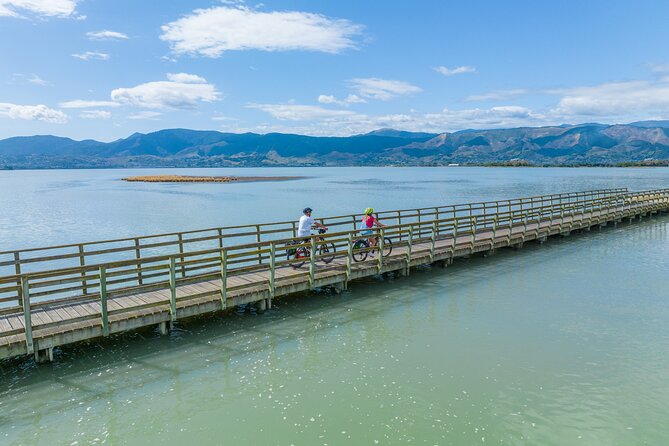 Self-guided E-bike cycle tour with private wine tasting - Planning your food stops: Harvest Kitchen vs Old Factory Corner