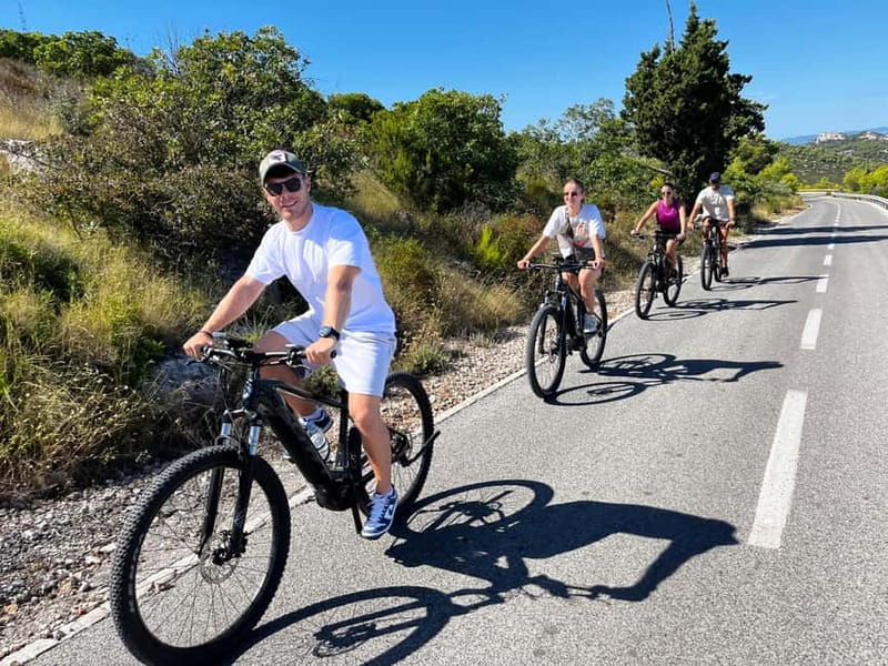 Self-guided mountain bike tour (non-electric) - Climb to Vidikovac: when the views justify the effort