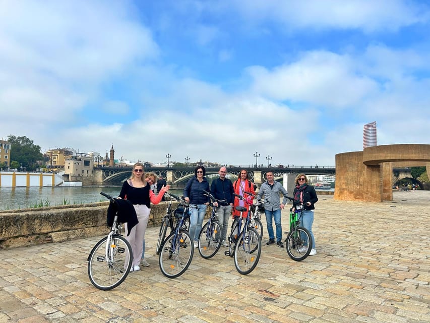 Seville: Dutch Cycling Highlights Tour with local guide - Why a Dutch-Language Bike Tour Makes Seville Click