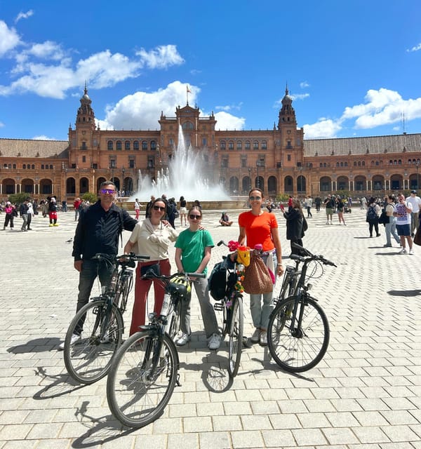 Seville: Dutch Cycling Highlights Tour with local guide - Plaza de España and the Beautiful Geometry You Can Actually Feel