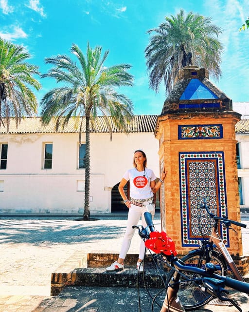 Seville: Dutch Cycling Highlights Tour with local guide - The Drink Stop and Photo Opportunities: Why Short Pauses Matter