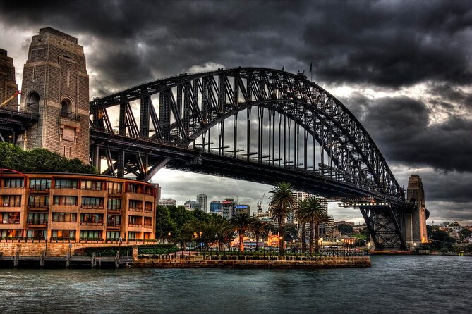 Sydney Private Half-Day Cycling Exploration - Darling Harbour and Mrs Macquarie’s Chair: waterfront photos with variety