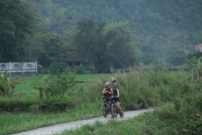 Trang An and Bich Dong Luxury Small Group Tour with Cycling - Cycling Near Tam Coc: Sports Bikes Through Villages and Rice Fields