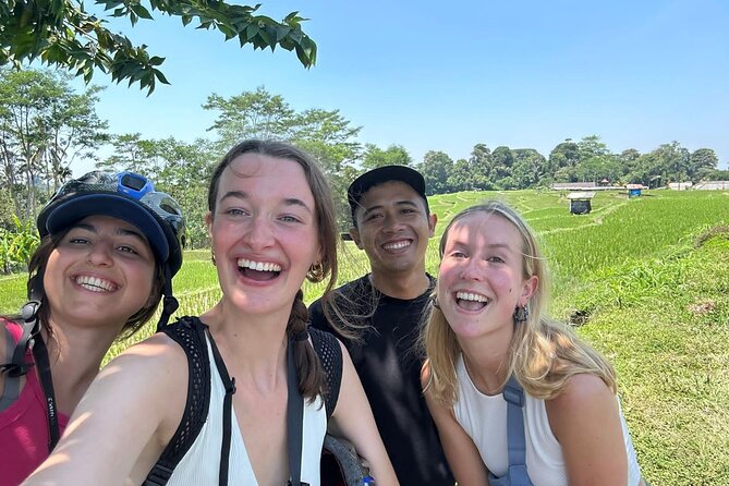 Ubud: Downhill Cycling with Volcano, Rice Terraces and Meal - Banjar Laplapan meal: lunch as a payoff, not a boring stop