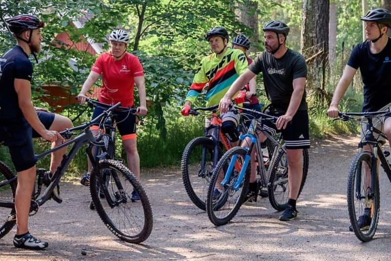 Uppsala: Mountain Bike Rental with Helmet - Entering southern Uppsala and rolling into Lunsen Forest