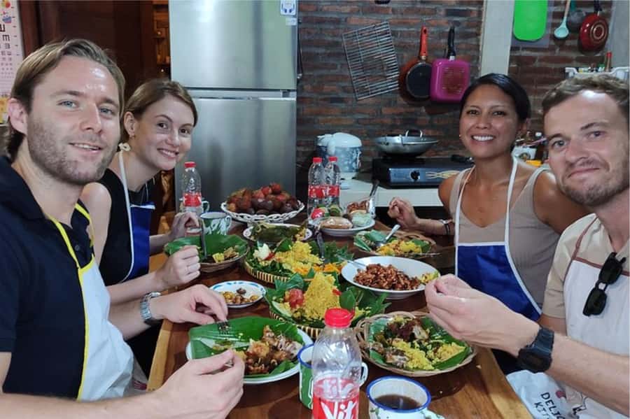 Yogyakarta: Countryside Cycling and Cooking Class Experience - Guides Who Make It Work: Maxi, Desy, Sari, and Widi